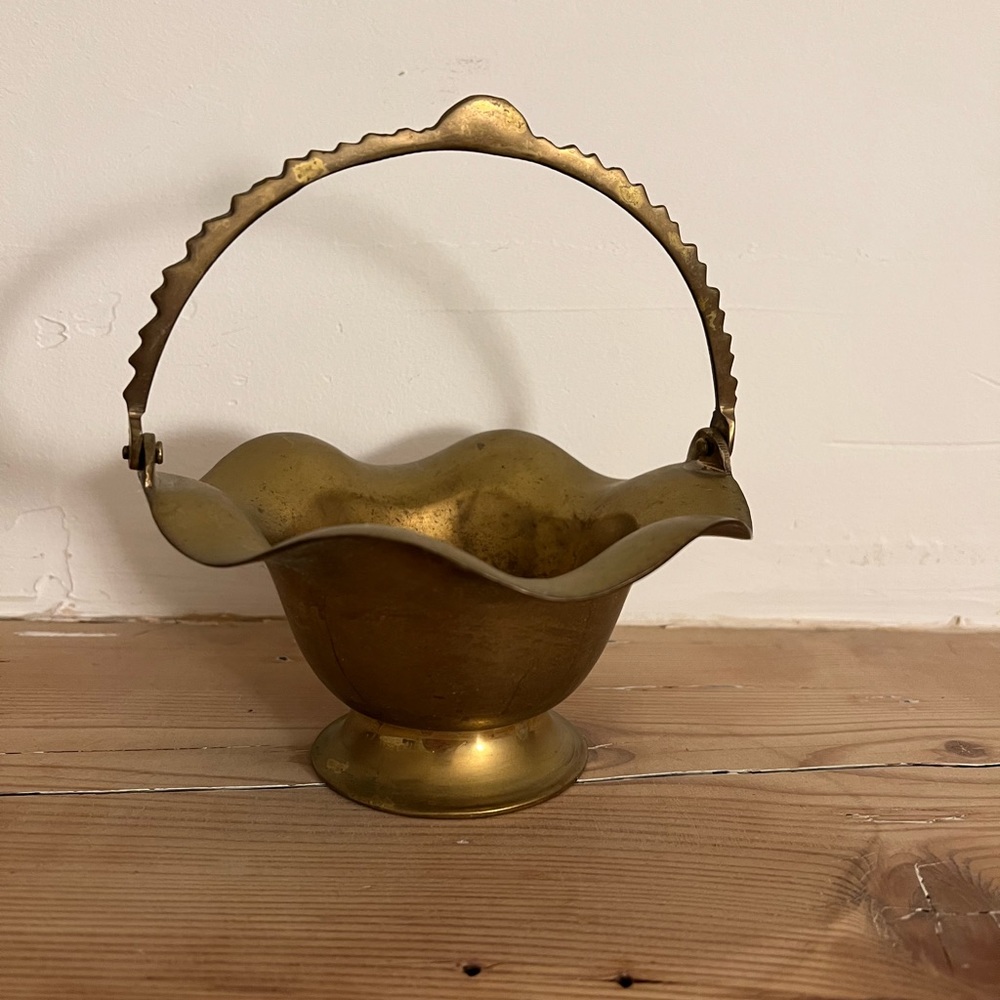 Vintage Brass Basket Jagged Edge Handle Made in India